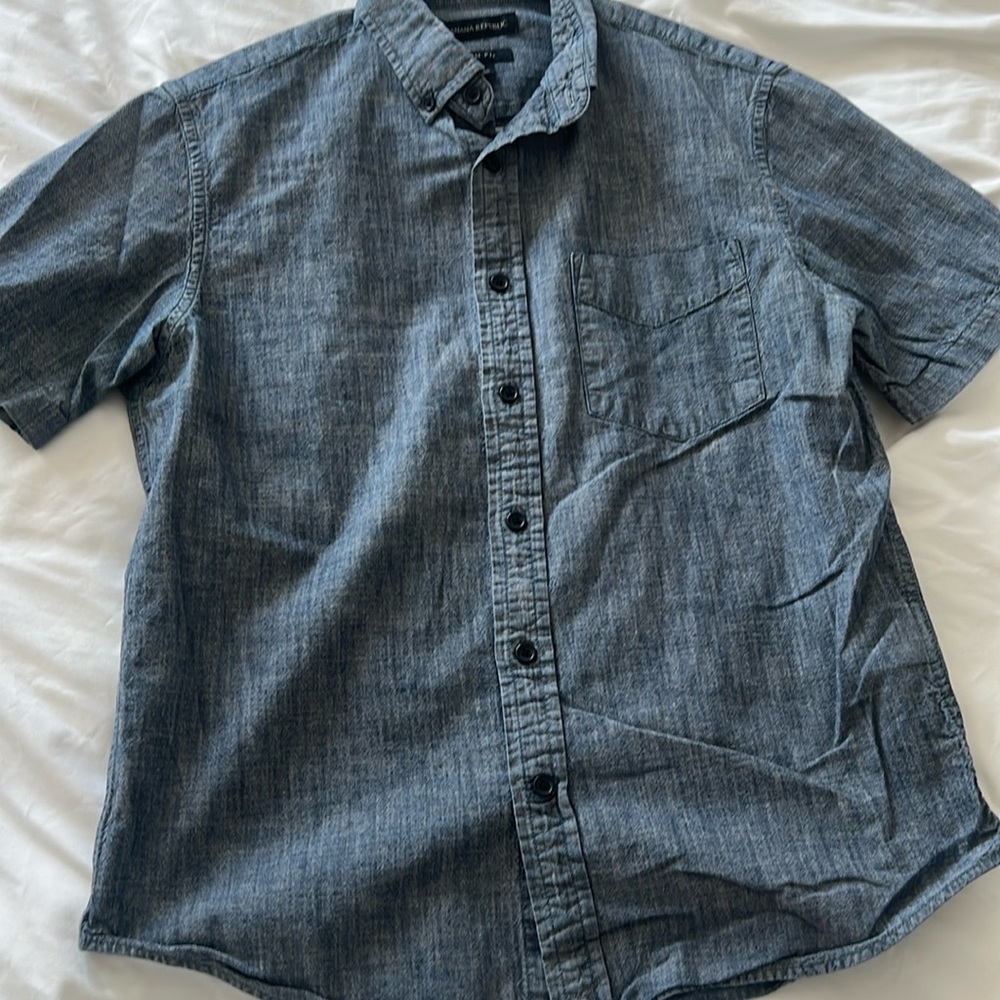 Men’s banana republic short sleeve shirt